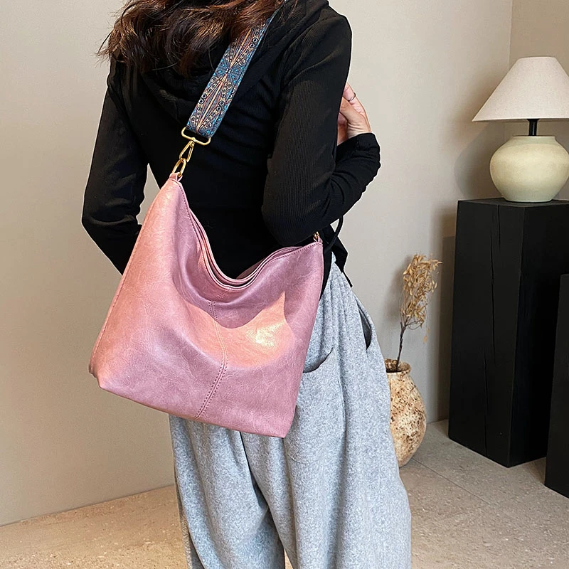 

Autumn and Winter High Quality Hot Selling Elegant Versatile Crossbody Bag Casual Trend Shoulder Bag Simple and Elegant Tote Bag