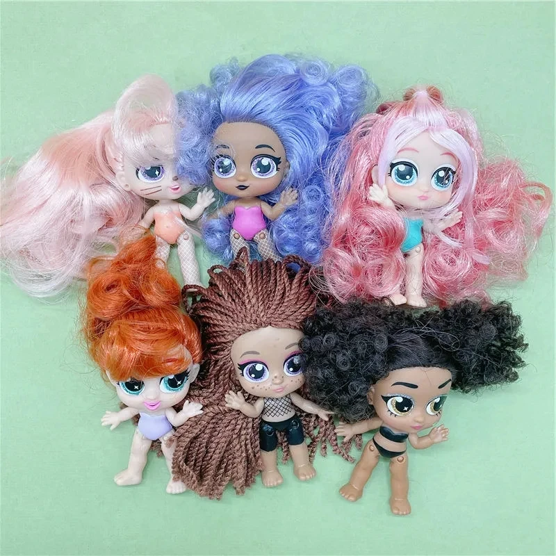 

5 Pieces Random Type 10cm Little Girl Doll Strawberry Baby Doll with Clothes Children Play Dress Up Toys