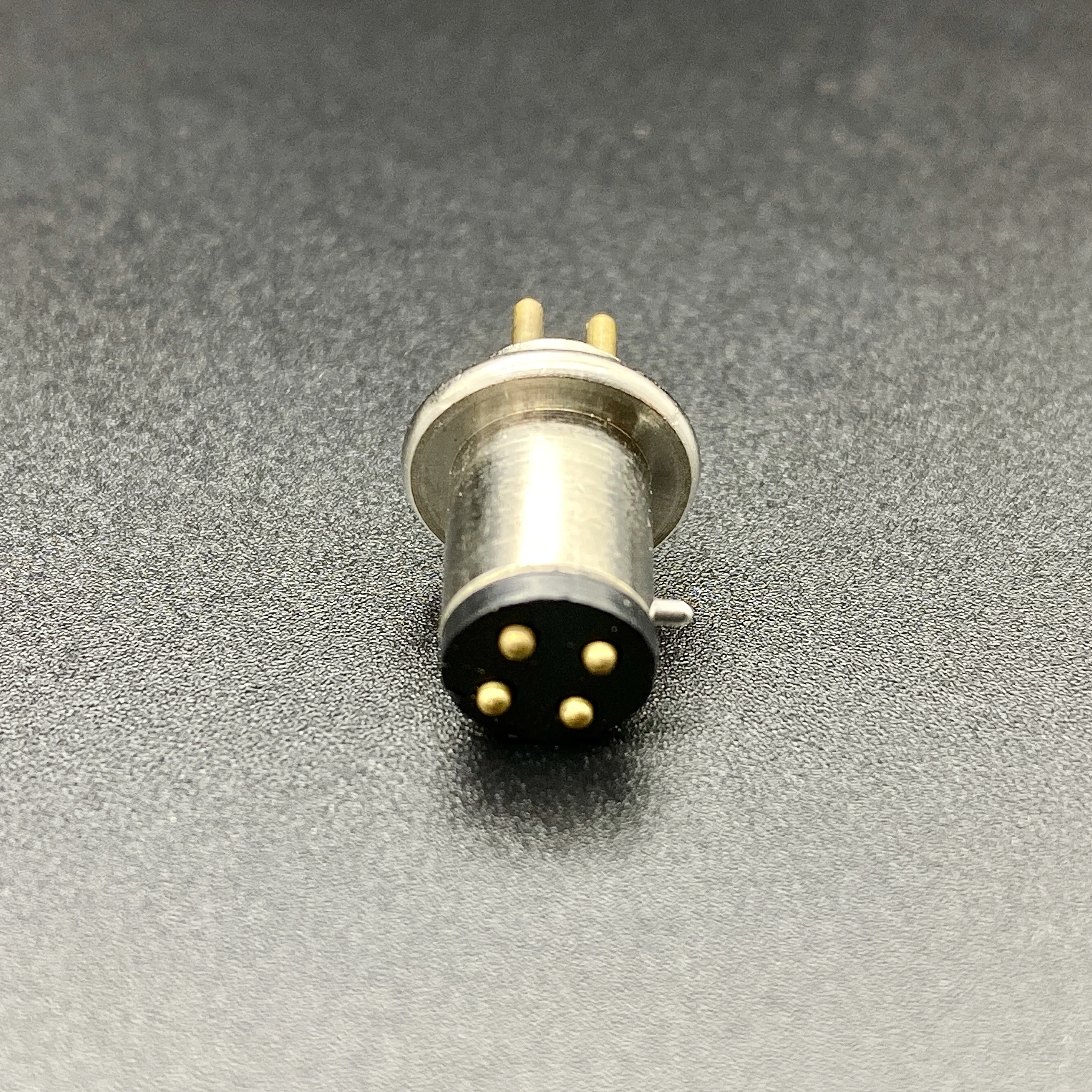 4-контактный разъем для проигрывателя Technics1200 1210 LP