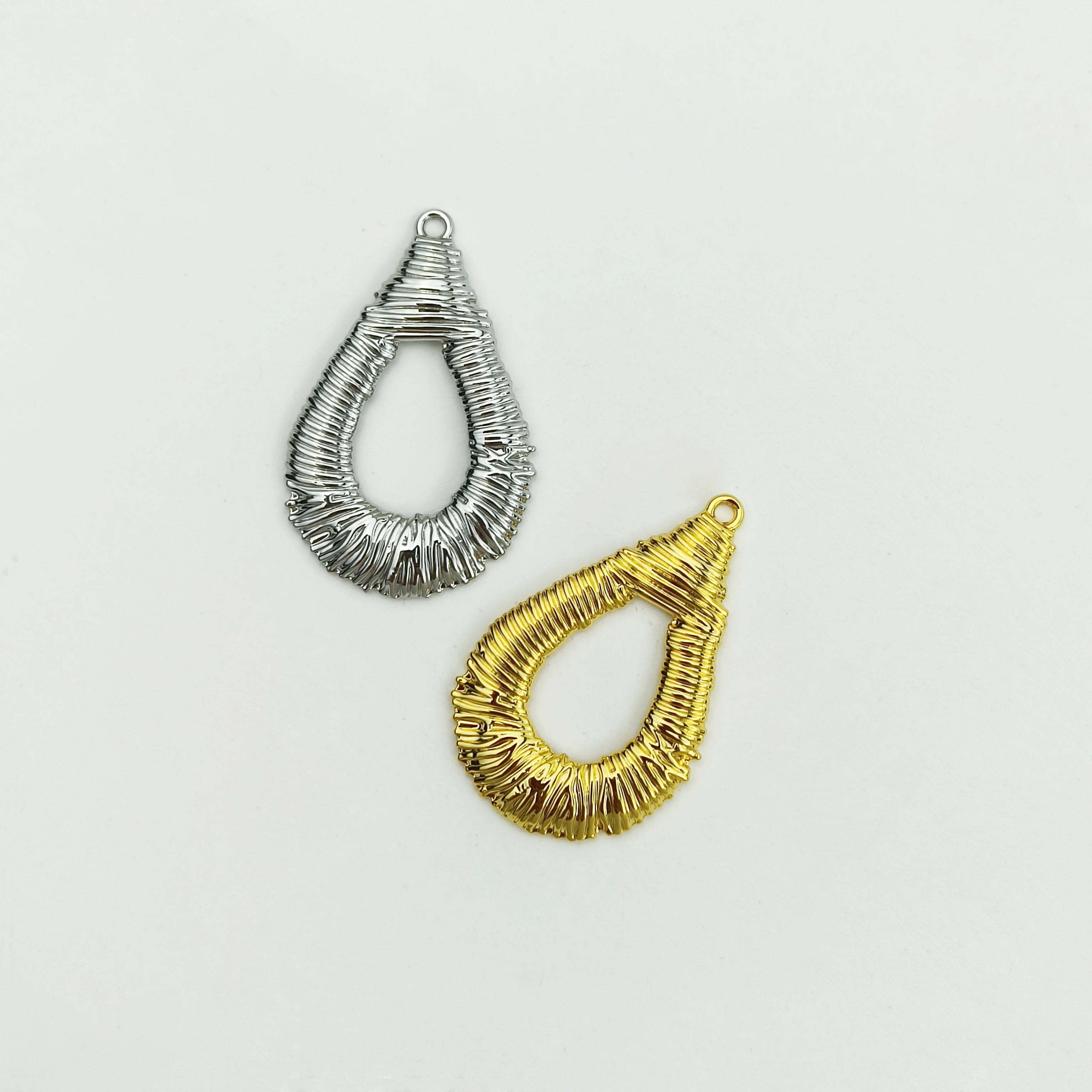 

Women Gold Tears Necklace Bracelets Pendants Stainless Steel Twine Embossed Charms Female Inlay Gemstone DIY Jewelry Accessories