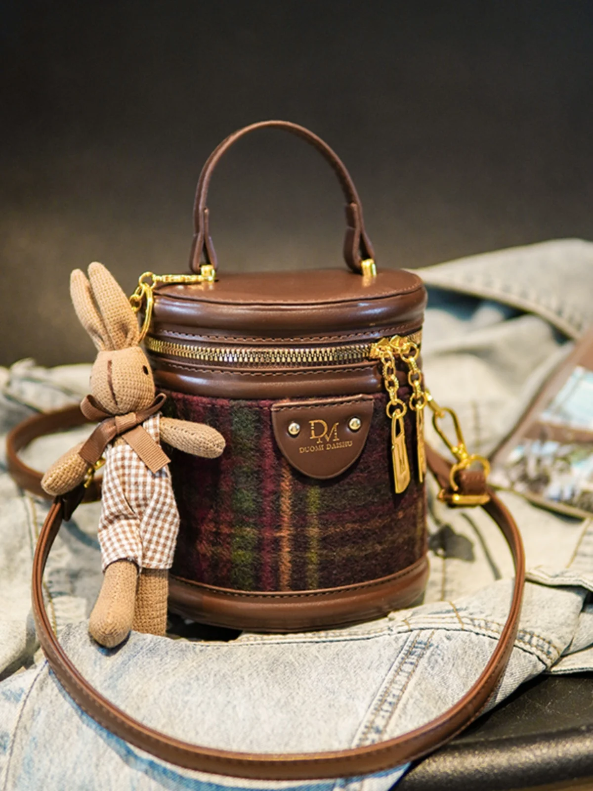 

Mini Round Woolen Bucket Crossbody Bag for Women New High Quality Fashion Korean Style Luxury HandBag Purses