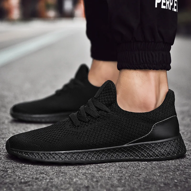 Men Fashion Running Shoes Breathable Casual Shoes Outdoor Sports Sneaker