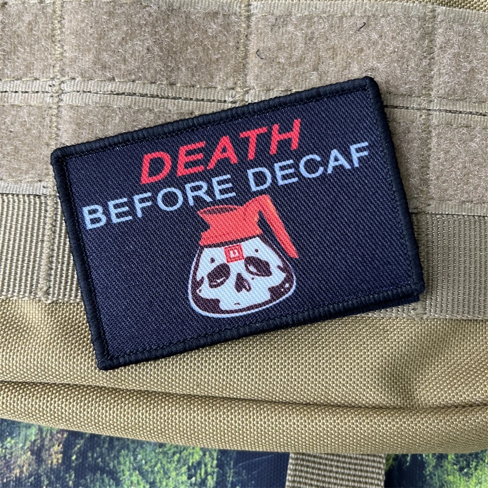 Наклейки с надписью DEATH BEFORE DECAF