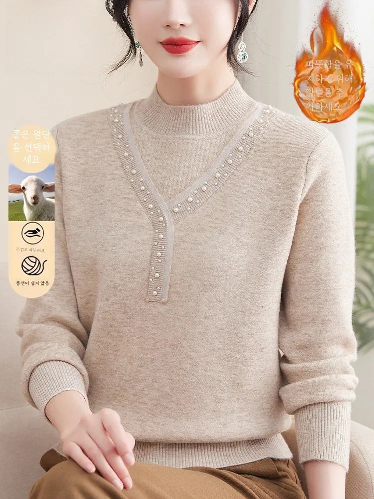 Зимняя одежда для мам. Утепленный свитер на флисовой подкладке. Внутренняя