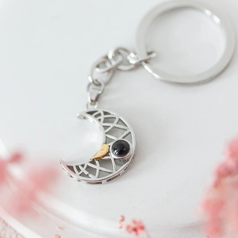 Projection Keychain Custom Personalized Photo Creative Keychains Pendant Sun and Moon Style Projection Couple Jewelry