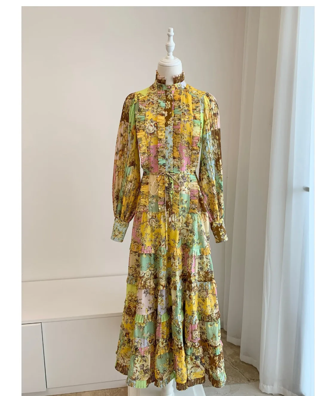 

Women Bohemian Style Print Edible Tree Fungus Decoration Stand Collar Maxi Dress