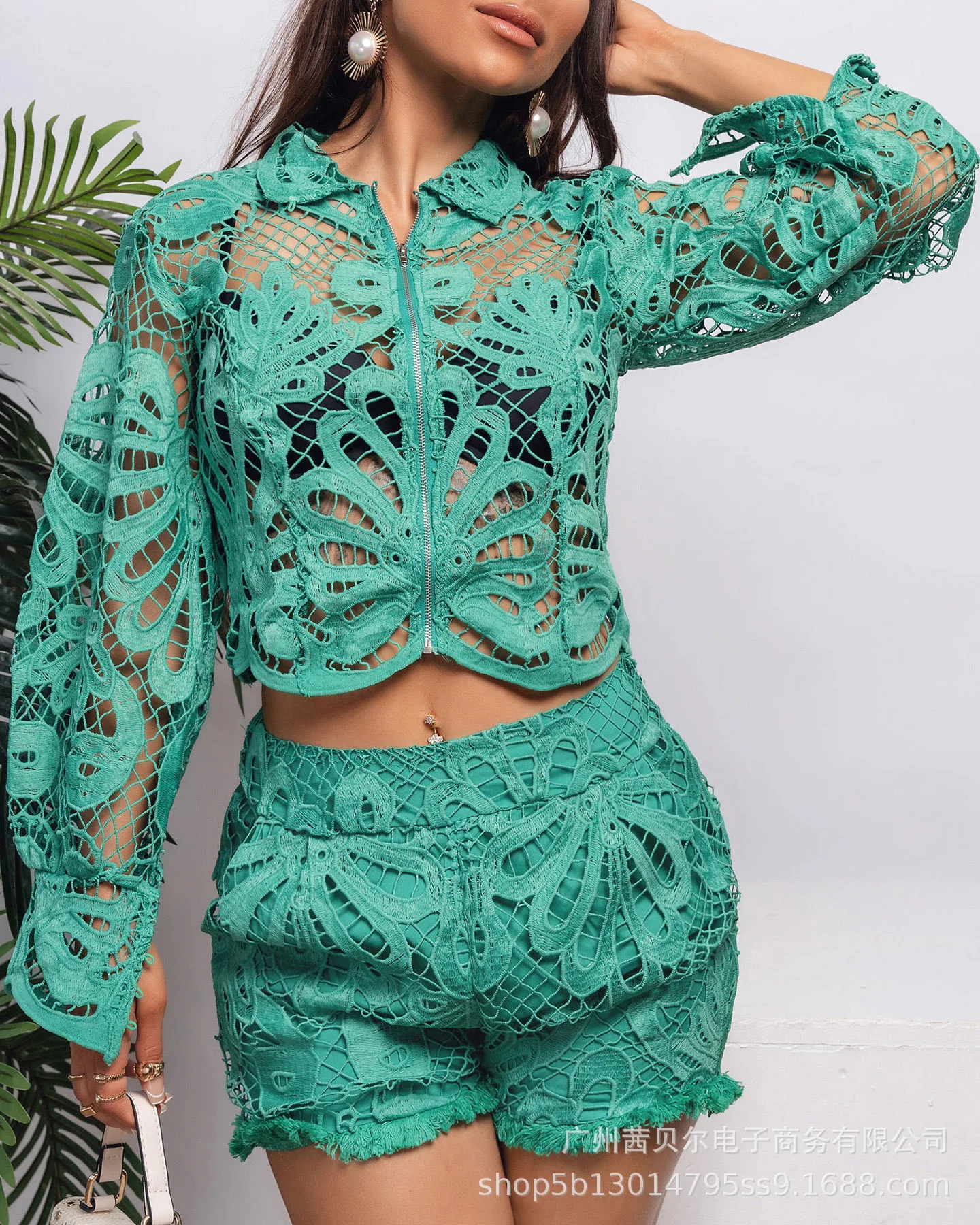 

2023 европейский и американский новый стиль кружевное пальто с рукавами-фонариками + шорты