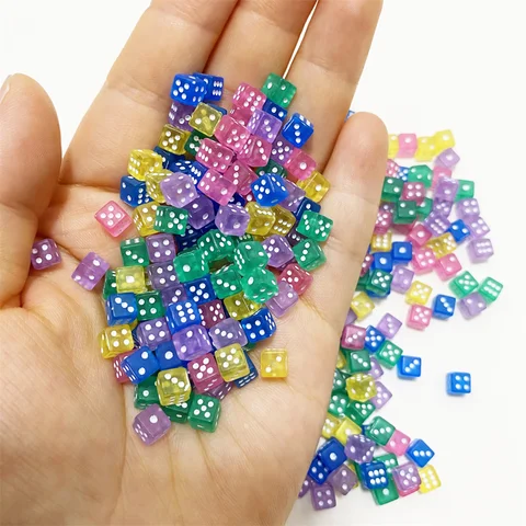 100 шт. 5*5*5 мм Mini D6 акриловые игровые кости с прямоугольной точкой, стандартный шестисторонний куб для аксессуаров для настольных игр