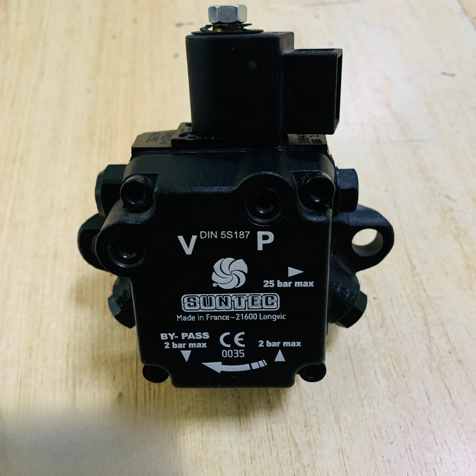 AL95C9412 AL75C9411 AL65C9410 Насос SUNTEC RIELLO RL70