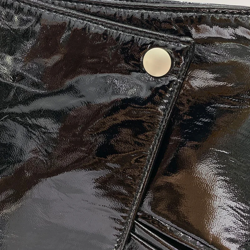 Рисунок 4 - Женская винтажная мини-юбка из натуральной кожи