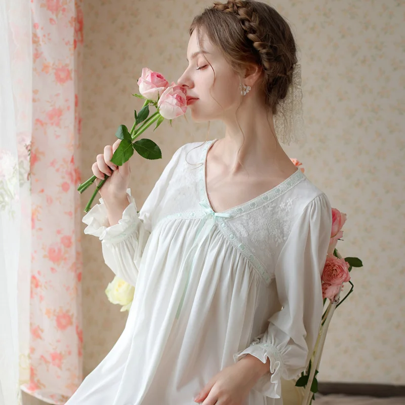 2023 Nightgown Women Cotton Lace Long Sleeve French Style Nightdress Fairy Spring V-Neck Vintage Sleepshirt Sleepdress Nightwear