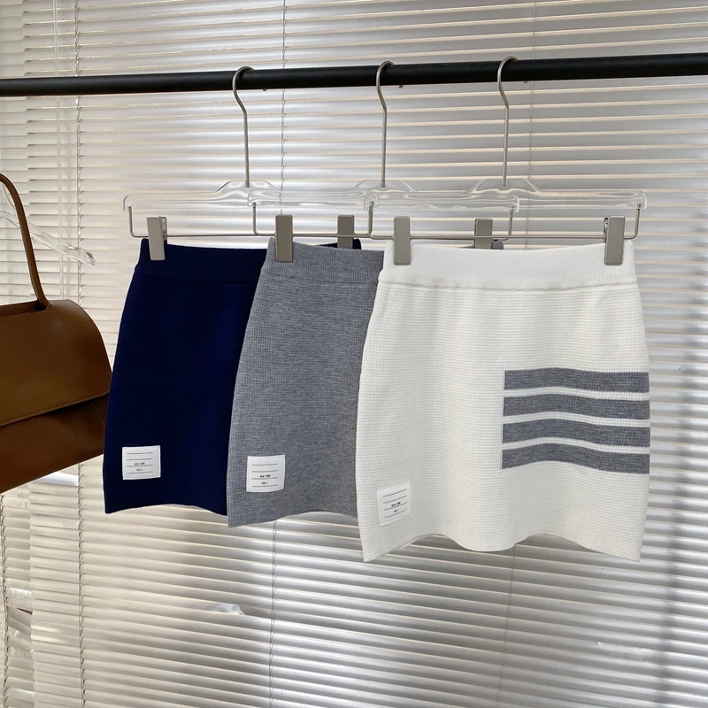 

Юбка женская короткая в студенческом стиле, с завышенной талией