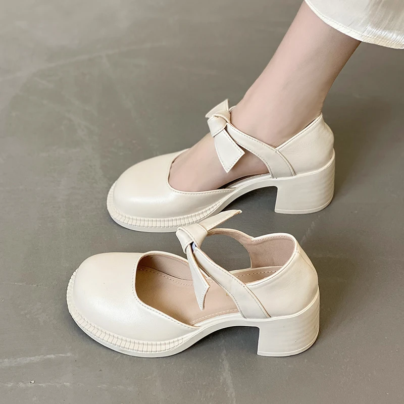 

Туфли-лодочки женские на шнуровке, с круглым носком, золотого цвета