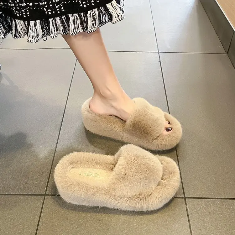 

On A Wedge Winter Woman Slipper Fur Shoes Flock Med Pantofle Slides Platform Plush Massage 2022 Flat Soft Casual Rubber Rome wit