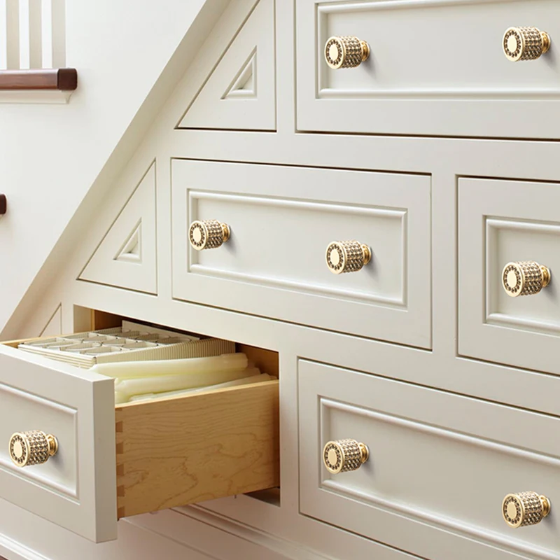 

Modern Crystal Cabinet Drawer Handle Modern Minimalist Light Luxury Wardrobe Door Knobs Gold Diamond Single Hole Handle