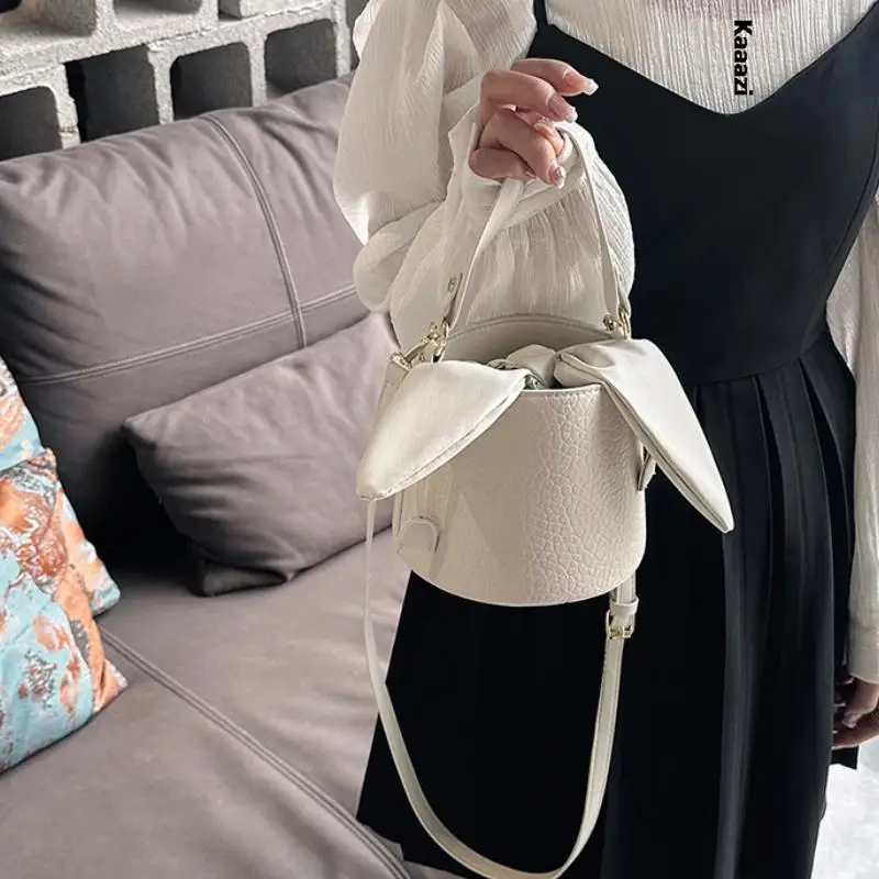 

Cute Handbags Women's Soft Leather New Casuals Small Bucket Shoulder Bags Straps For Crossbody Adjustable Bag Luxury Designer