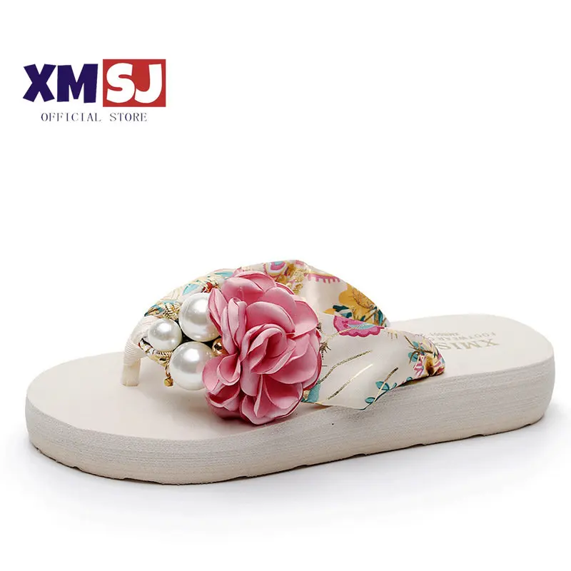 

2023 new Korean version of the women's platform shoes, sandals, slippery, flip-flops, women's wedges, flowers, slippers, women