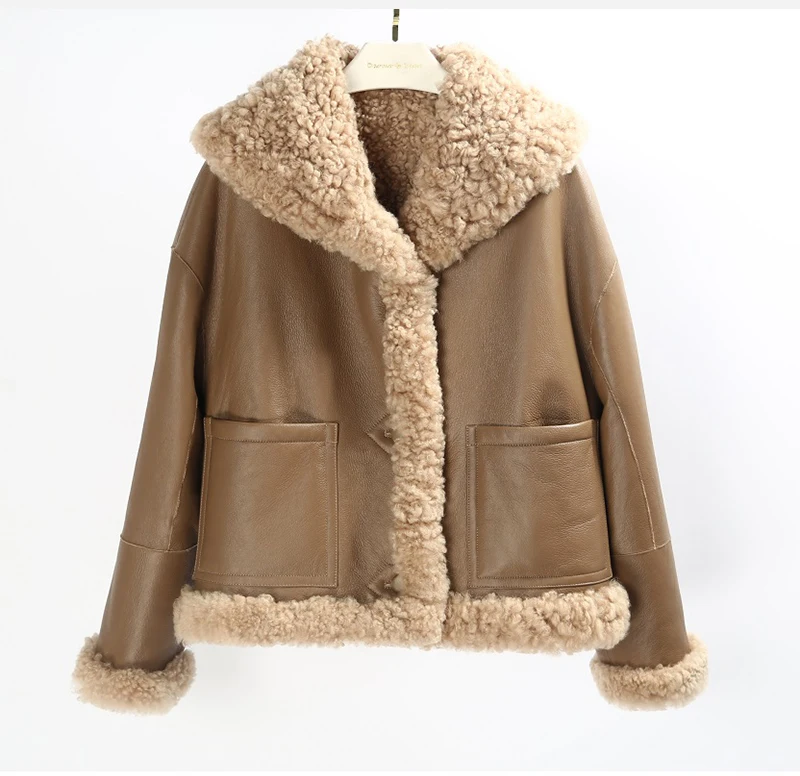 

2022 winter women's fashion sheep fur shearling wool lining sheepskin surface biker jacket coat