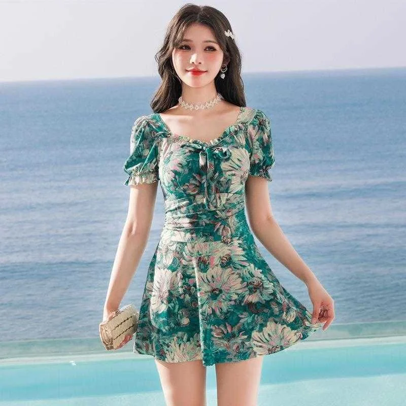 

Женский слитный купальник, новинка 2023, скрывающий живот, скрывающий недостатки фигуры, консервативный купальник для отдыха у моря, боксеры, ...