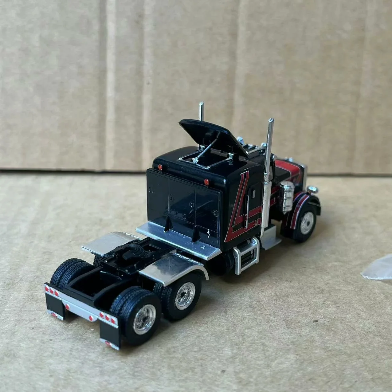 Модель автомобиля 1:87 пластиковая модель грузовика-прицепа коллекционная