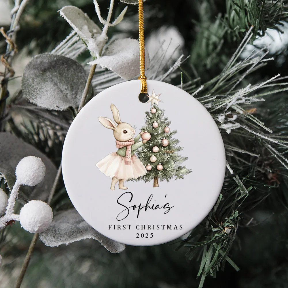 

Персонализированное рождественское украшение с кроликом 2025