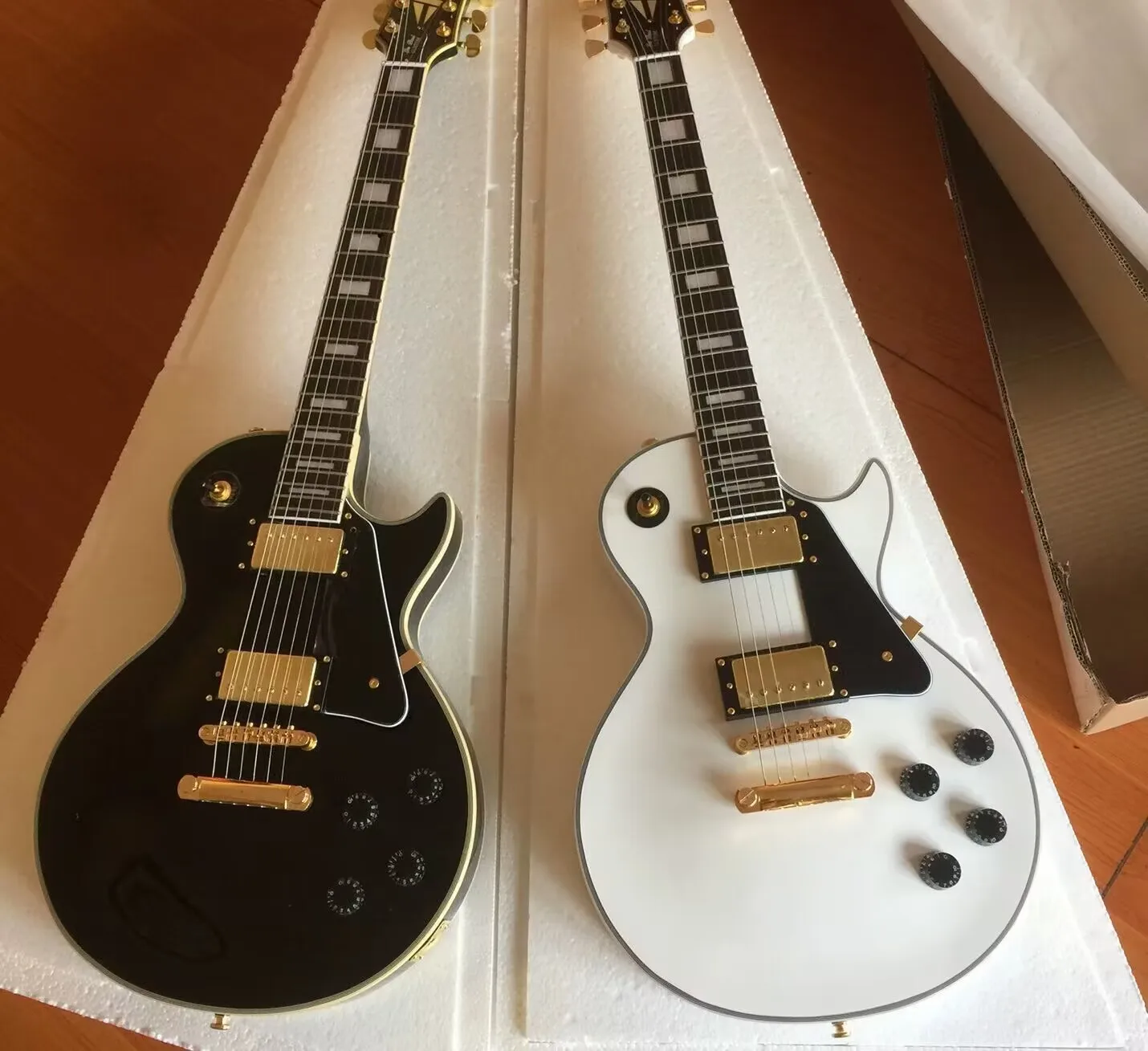 Накладка на гриф из палисандра корпус красного дерева изготовленная в Китае