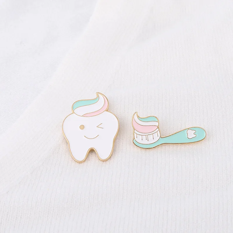 

20 pcs Tooth Pin Enamel Toothbrush Teeth Dental Brooch Lapel for Denim Backpack Bag Dentist Brooches Jewelry Bulk