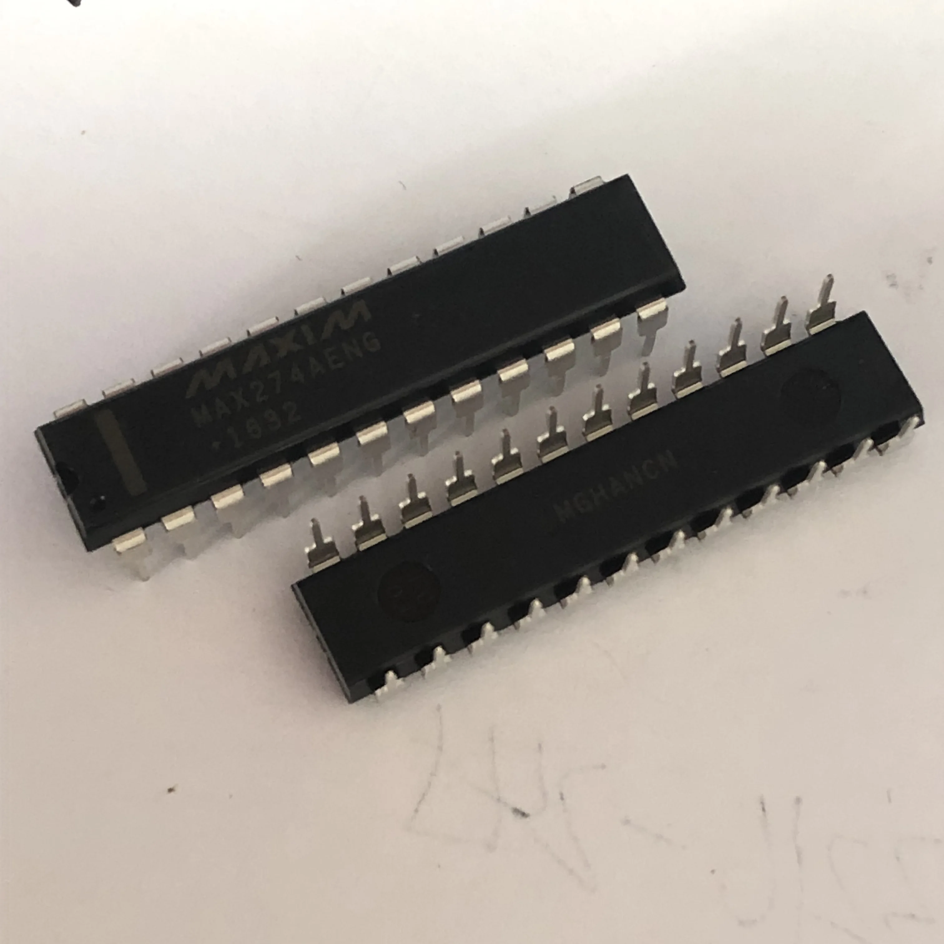 

MAX274AENG+ PDIP-24 Analog filter, bandpass/Low-pass, 8th new original stock