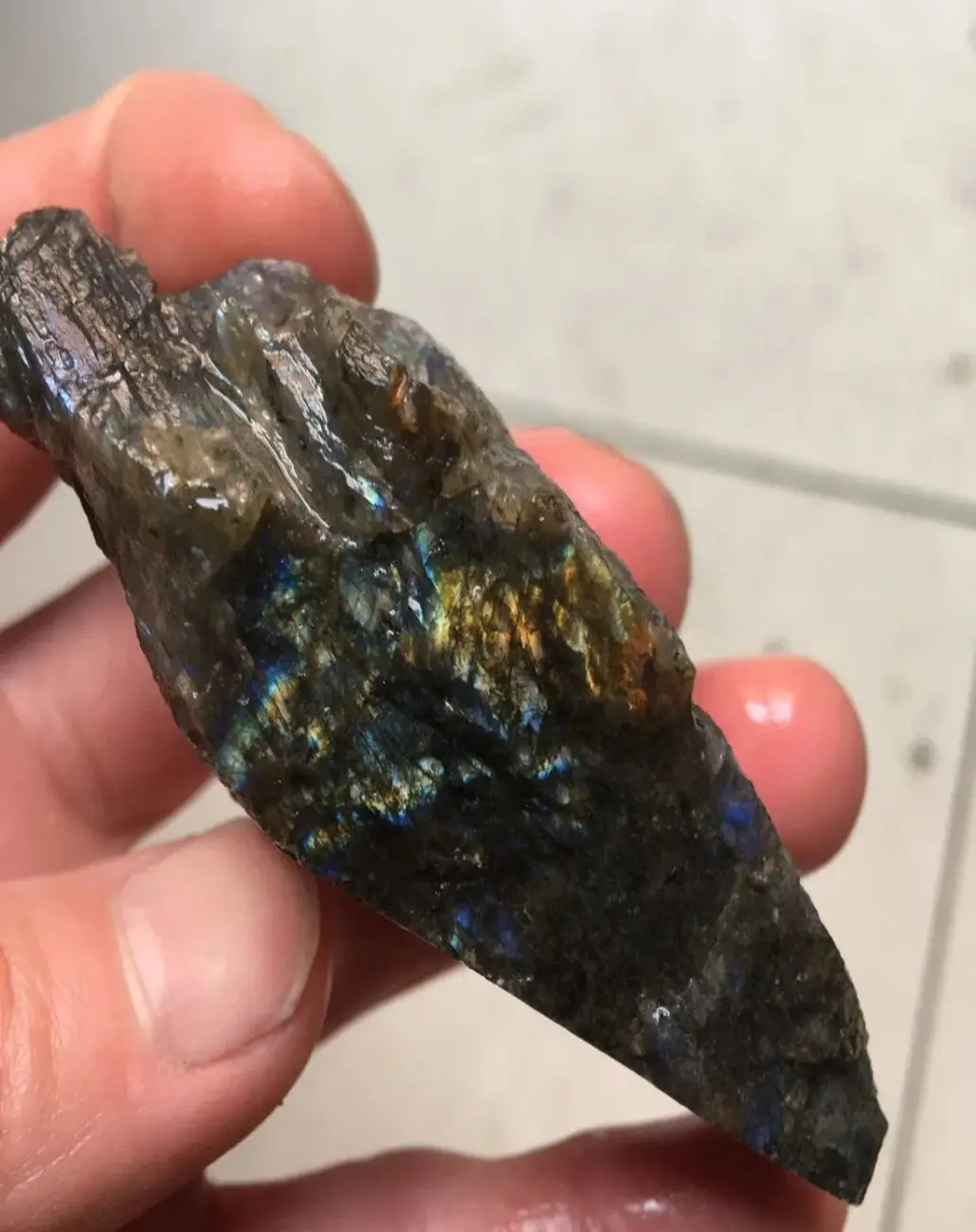 Natural Crystal Stone Feldspar Can Do Pendant Treatment Energy Discoloration Moonlight Stone Stone Mineral Specimen Carving