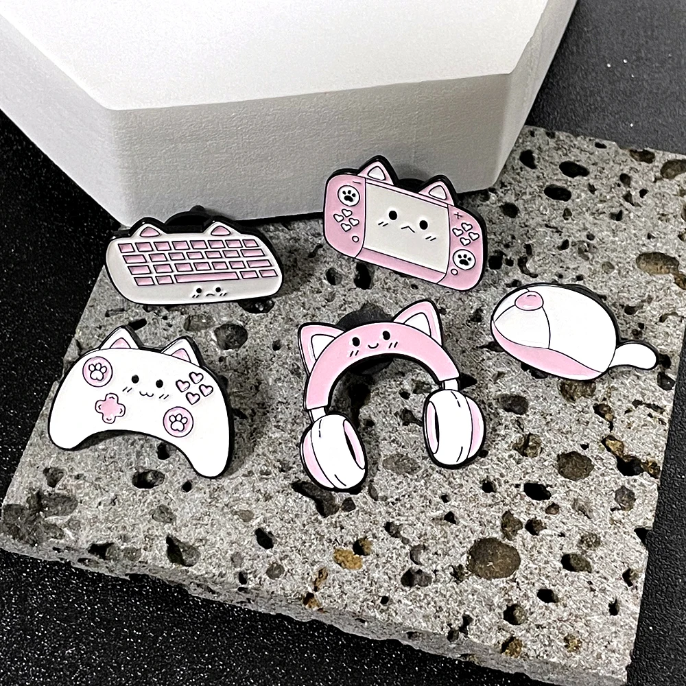 Мультяшная Милая брошь в виде розовой кошки для игровой консоли эмалированные