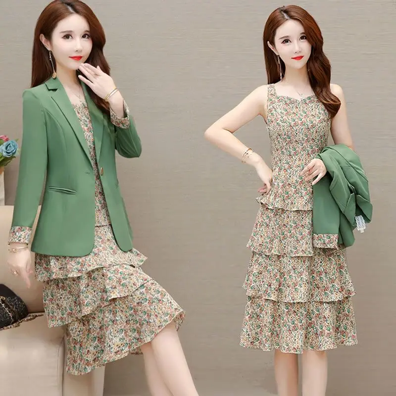 Vintage Printed Layered Ruffle Pleated Dress with Ruffles Slim Fitting Jacket Blazer Two Piece Elegant Women's Party Dress Set