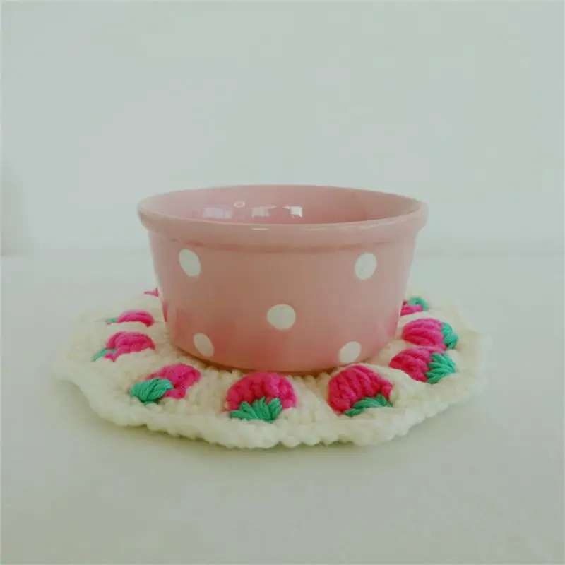 

Hand-woven Cup Bowl Mat Durable Non-slip Small Coaster Lovely Strawberry Insulation Placemat Kitchen Accessories Nordic Style