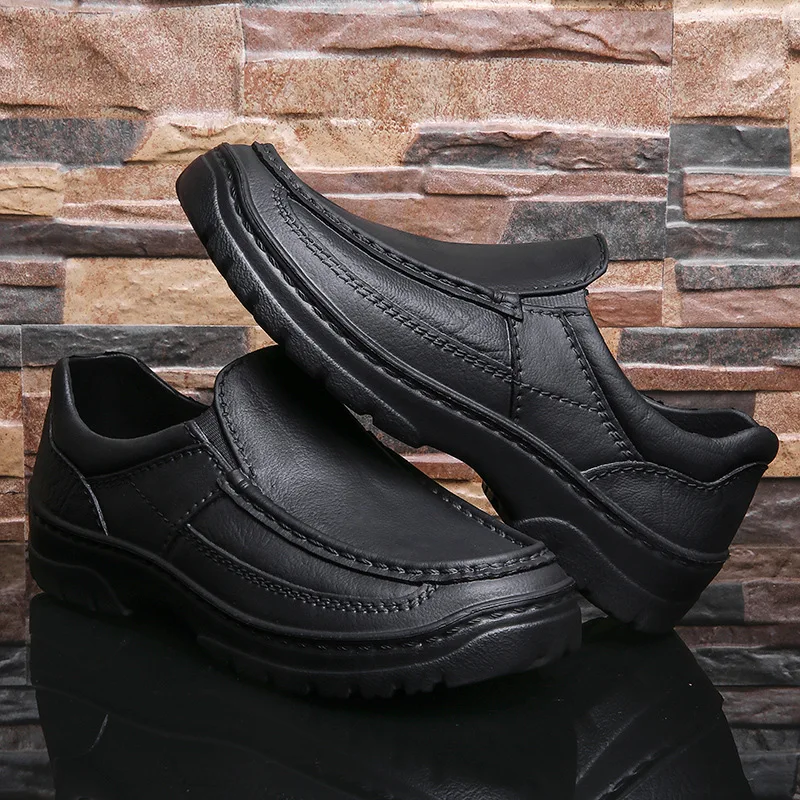 

Men Shoes New Non-slip Chef Shoes Lightweight Loafers Waterproof and Stain Resistant Sneakers for Men Work Shoes