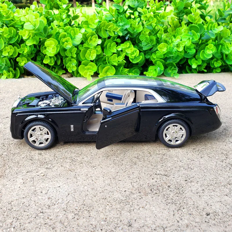 Модель автомобиля из сплава в масштабе 1:24 модель Rolls-Royce Shadow металлическая со
