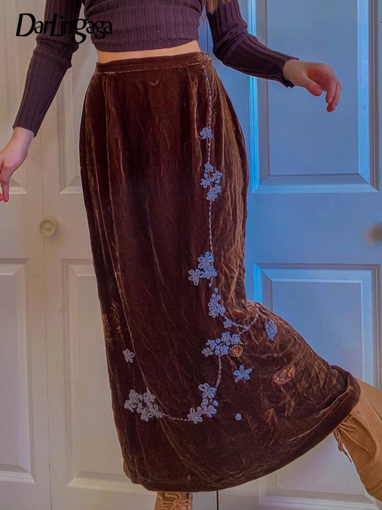 

Darlingaga Vintage Elegant Brown Autumn Velvet Long Skirt Loose Floral Embroidery Y2K Skirts for Women Fairycore Aesthetic Party