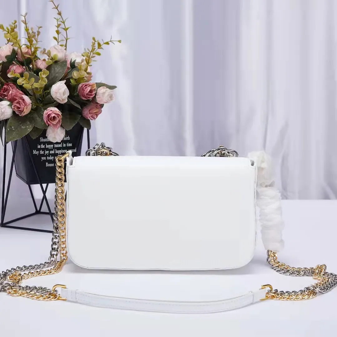 

Leather handbag fashion small package