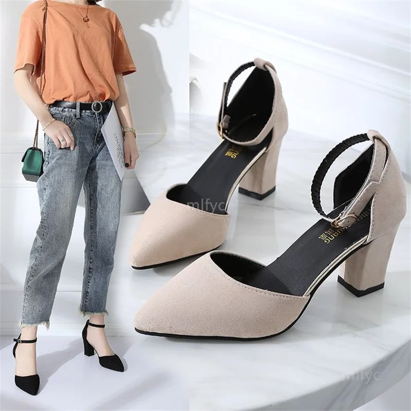 

2021 summer new style all-match mid-heel sandals female Korean version of thick heel pointed toe buckle Roman high heels female