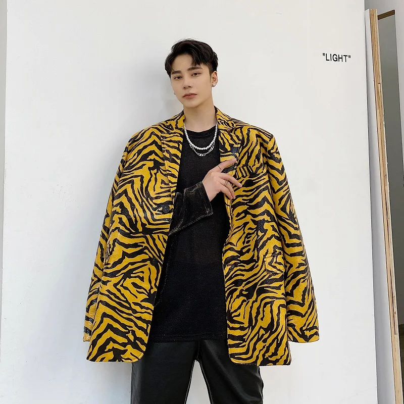 Men Yellow Tiger Pattern Print Blazer Jackets Ins Chic Club Singer Dance Coat Bright Surface Trendy Handsome Foemal Overcoats