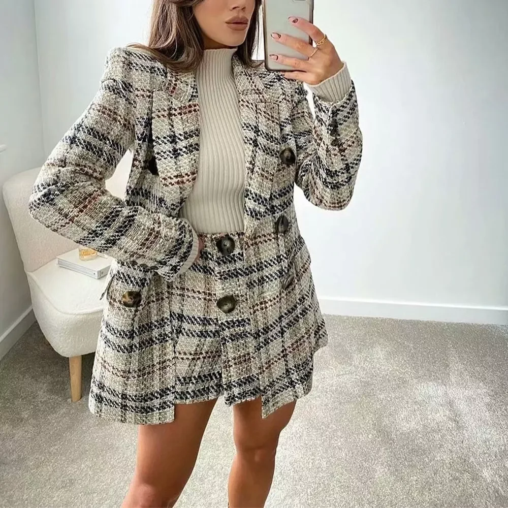 

2022New jacket Fashion Double Breasted Tweed Check Blazer Coat Vintage Long Sleeve Pockets Female Outerwear + Shorts Skirt Suit