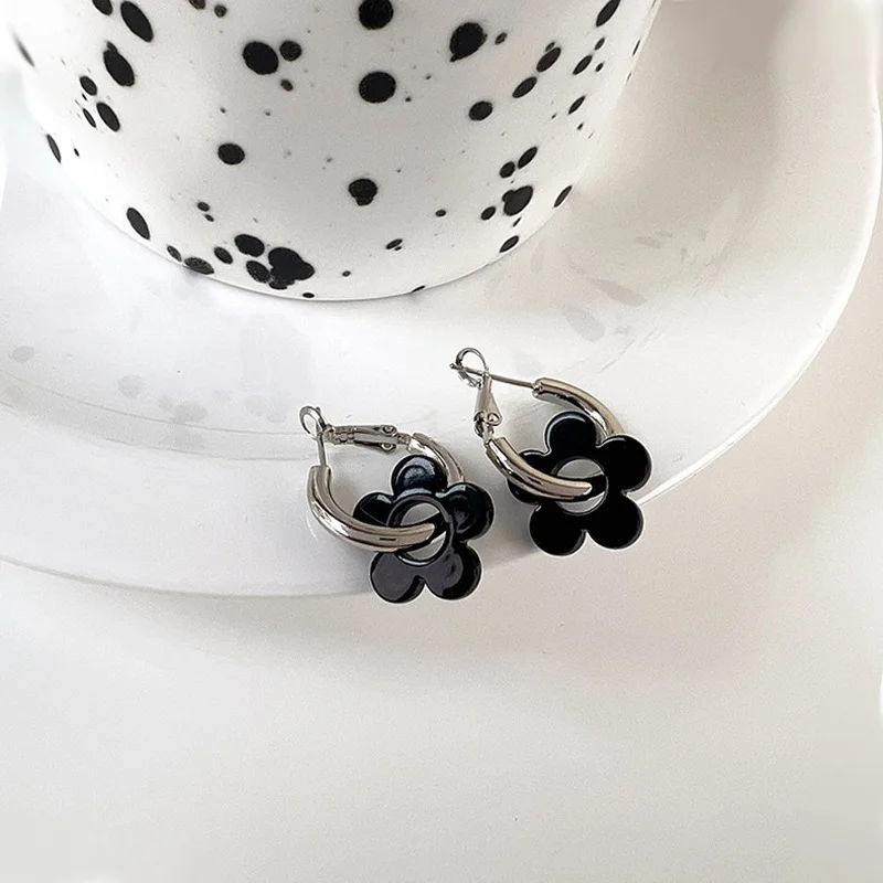 

Minar Vintage Black Color Acetate Flower Hoop Earrings for Women Silver Color Metal Hooks Floral Hanging Earring Brincos 2022