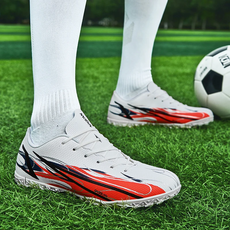 Ultralight FG/TF Unisex Soccer Shoes Men Anti-Slip Long Spike Football Boots Kids Outdoor Training Soccer Sneakers Size 32-47