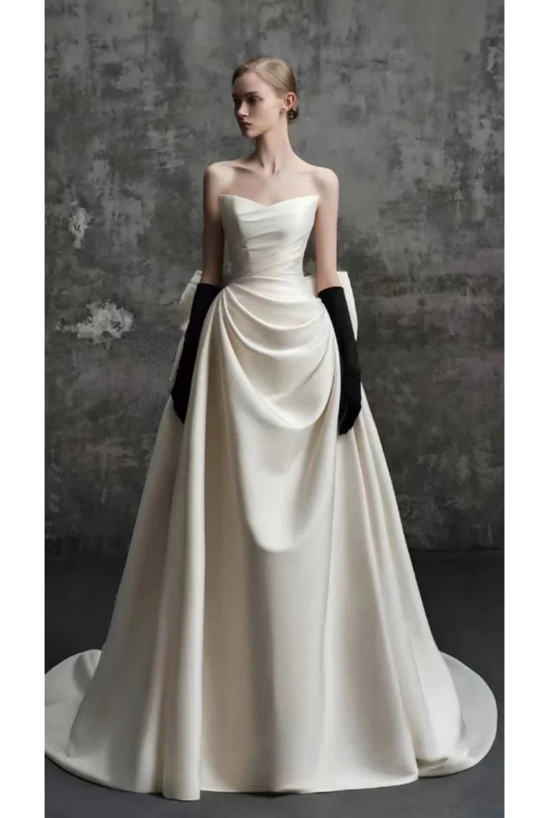 Рисунок 2 - Женское свадебное платье без рукавов It's yiiya