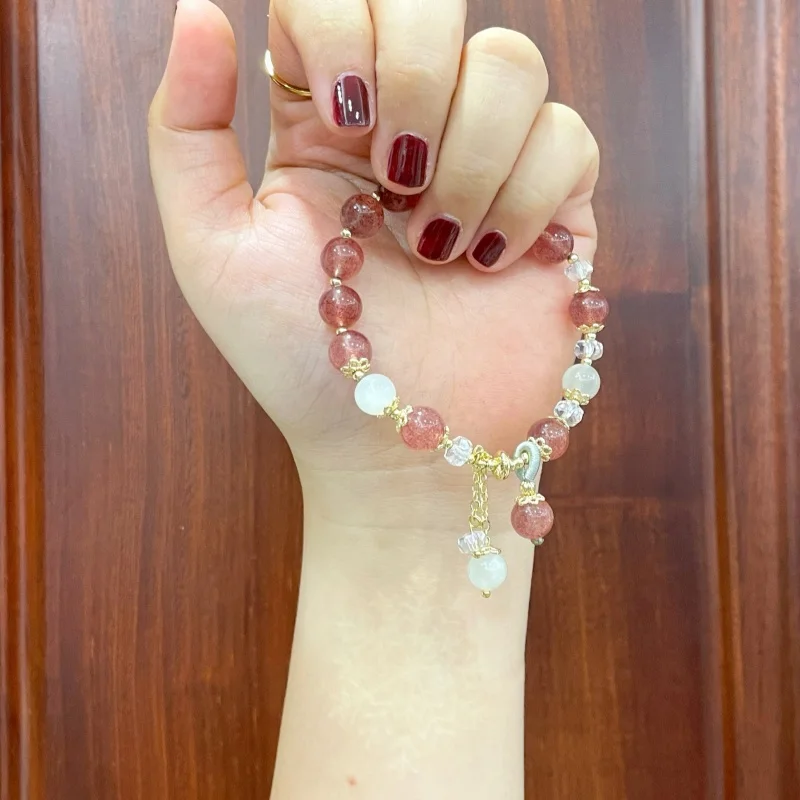 Браслет с кристаллами в виде клубники женский браслет-талисман пудры подарок