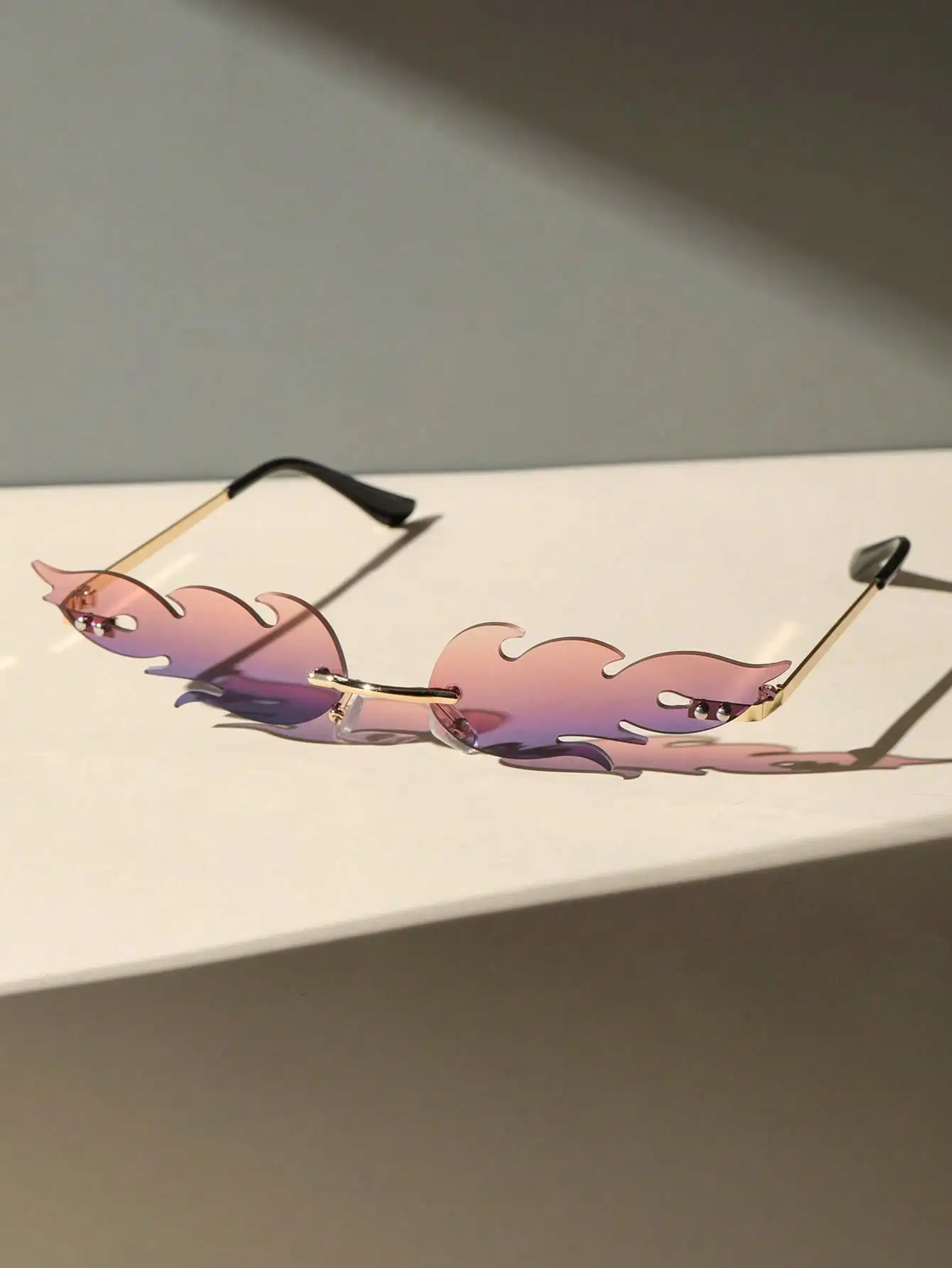 1 шт. унисекс металлические модные солнцезащитные очки в форме пламени для