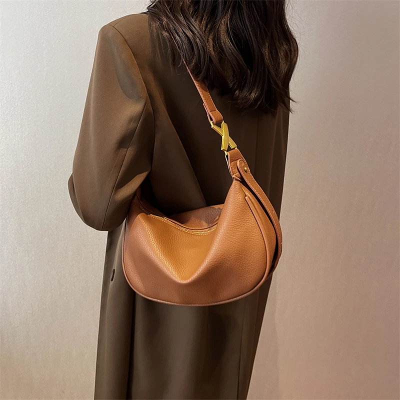 

ELM BAY|High Sense Niche 2022 New Autumn And Winter Fashion Casual One Shoulder Messenger Bag Versatile Dumpling Bag