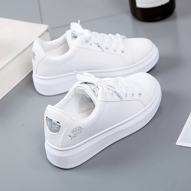 Women Casual Shoes New Spring Women Shoes Fashion Embroidered White Sneakers Breathable Flower Lace-Up Women Sneakers