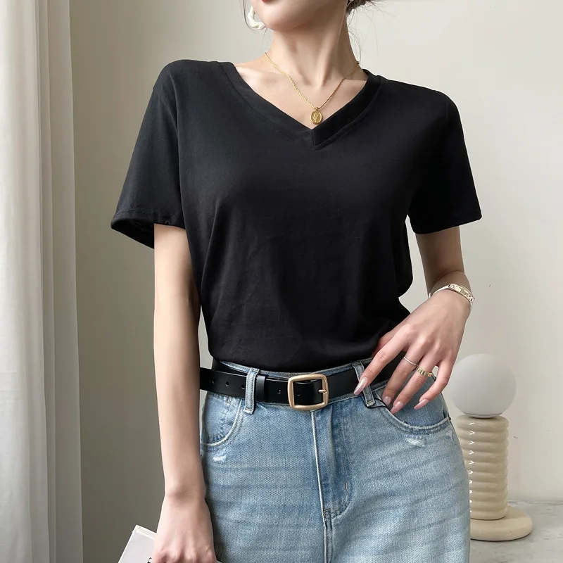 

White T-shirt with V-neck, shoulder and short sleeve for women white