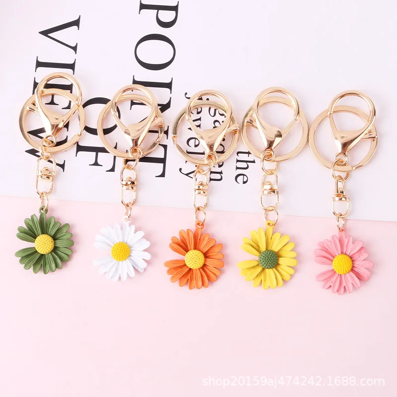 

Fashion Alloy Flower Keychain Cartoon Cute Daisy Key Ring Jewelry For Women Girl Car Bag Pendant Keyring Gift