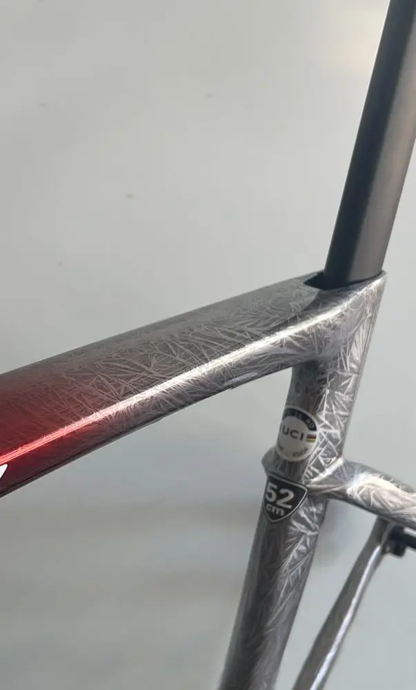 

The new 2023 road bike SL7 carbon frame threaded BB suitable for Di2 group fastest lightest 700C carbon road bicycle frameset