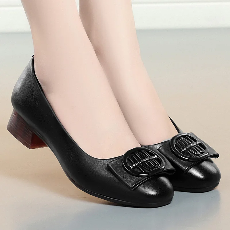 Women's Single Shoes Mommy Shoes2023New Leather Shoes Low Heel Fashion Casual Single Shoes WomenWork Shoes Comfortable for Work